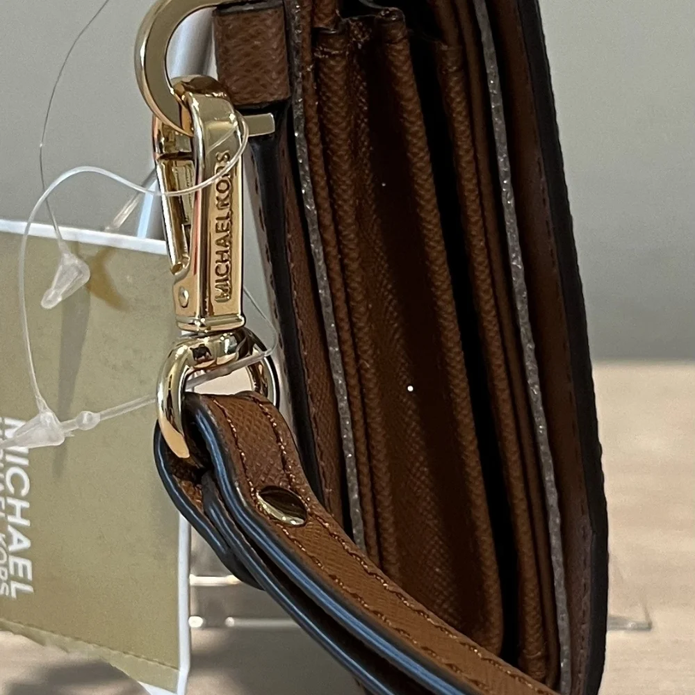 Michael Kors Saffiano Leather Jet Set Double Zip Wristlet New With Tags!